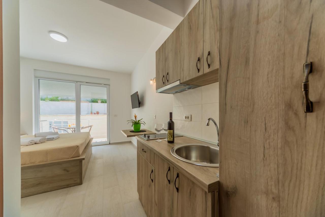 Grejm Lux Family Apartments Petrovac Exterior foto