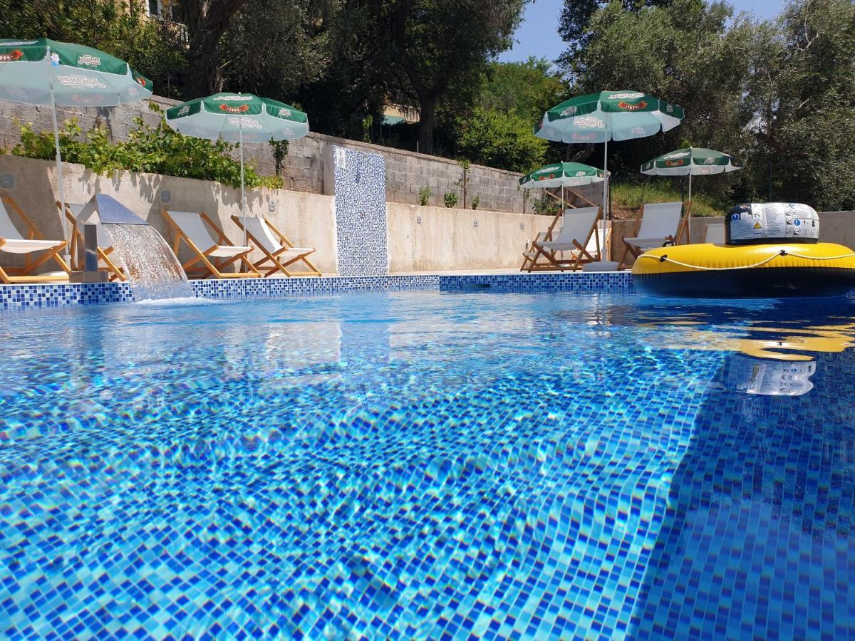 Grejm Lux Family Apartments Petrovac Exterior foto